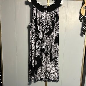 Kim Rogers Black and White Sleeveless Peter Pan Collar Blouse